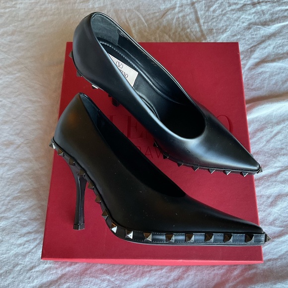Valentino Caravani stiletto Rockstud pumps - Picture 1 of 15